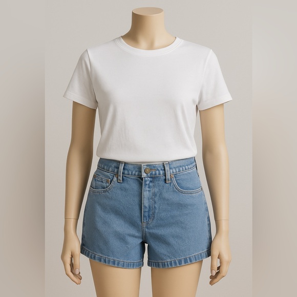 Liz Claiborne Lizwear Vintage High-Waisted Denim Shorts | 100% Cotton | 8 Petite - Picture 2 of 6